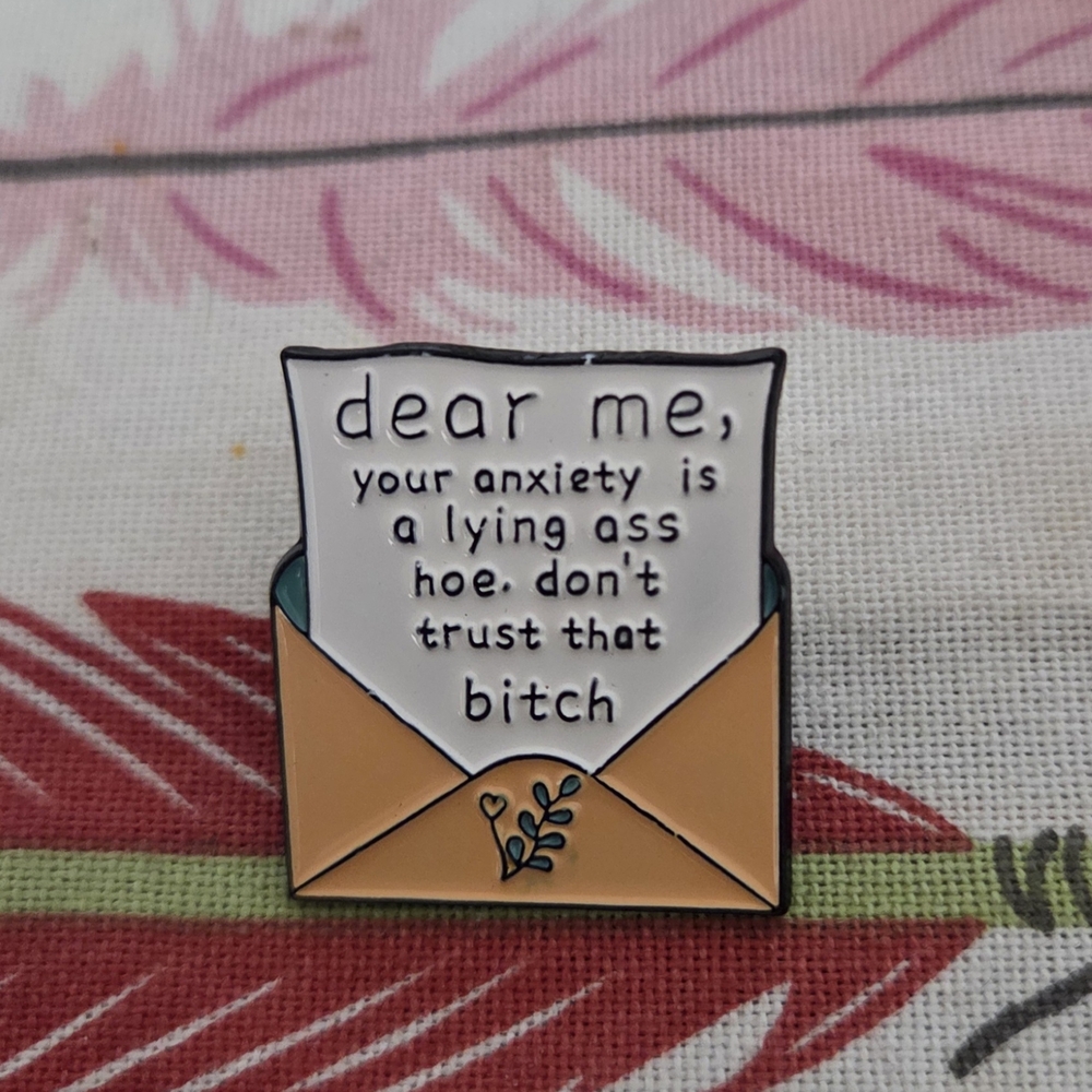 🍍Fun Lapel Envelope Pin